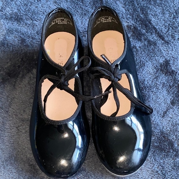 Capezio size 2.5 tap shoes - Picture 1 of 6
